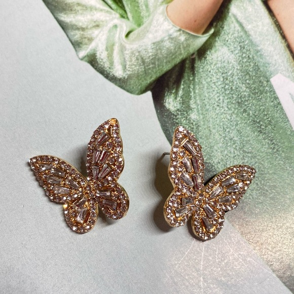 Gold Tone Crystals Butterfly 🦋 Earrings - Picture 5 of 6